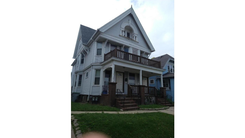 1809 N 47th St 1811 Milwaukee, WI 53208 by Keller Williams Prestige $180,000