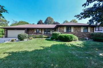 4541 Ridgecrest Dr, Mount Pleasant, WI 53403-9715