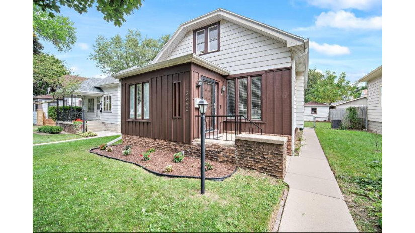 3662 S Logan Ave Milwaukee, WI 53207 by Coldwell Banker Realty $279,900