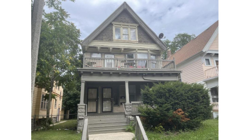 2418 N 40th St 2420 Milwaukee, WI 53210 by Coldwell Banker Realty $89,900