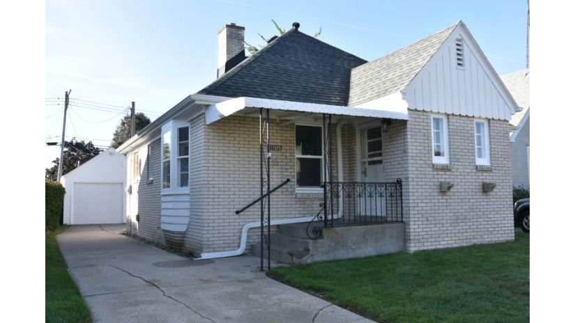 1105 Wolff St Racine, WI 53402 by Shorewest Realtors $154,900