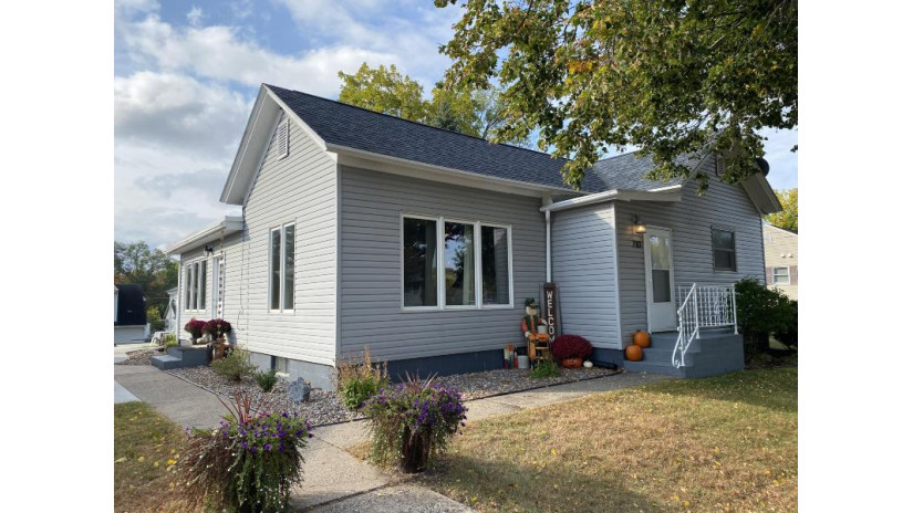 710 Madison St Onalaska, WI 54650 by Assist 2 Sell Premium Choice Realty, LLC $259,900