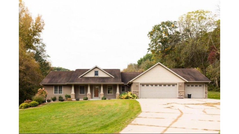 N2701 Sophia Ln Barre, WI 54601 by Coldwell Banker River Valley, REALTORS $459,900