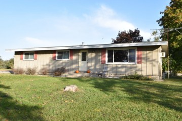 W260 Pine Dr, Palmyra, WI 53156-9739