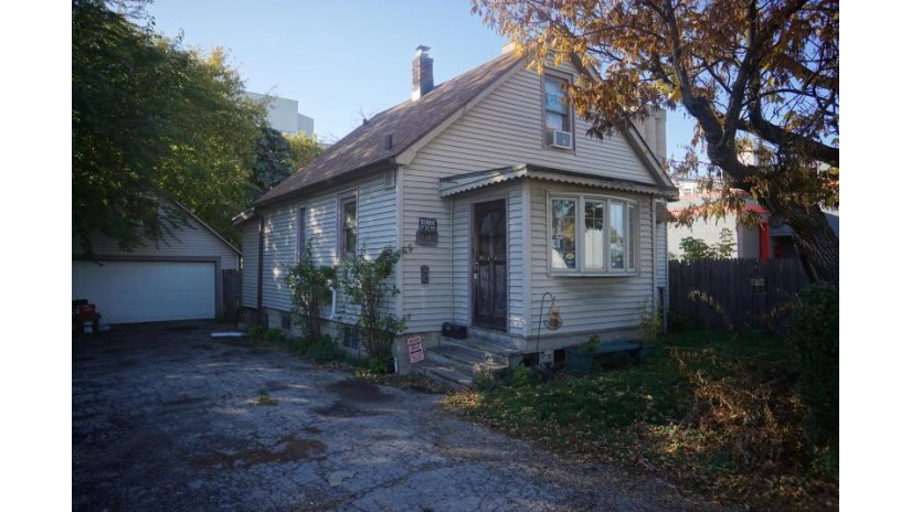 2255 S 38th St West Milwaukee, WI 53215 by EXP Realty LLC-West Allis $75,000