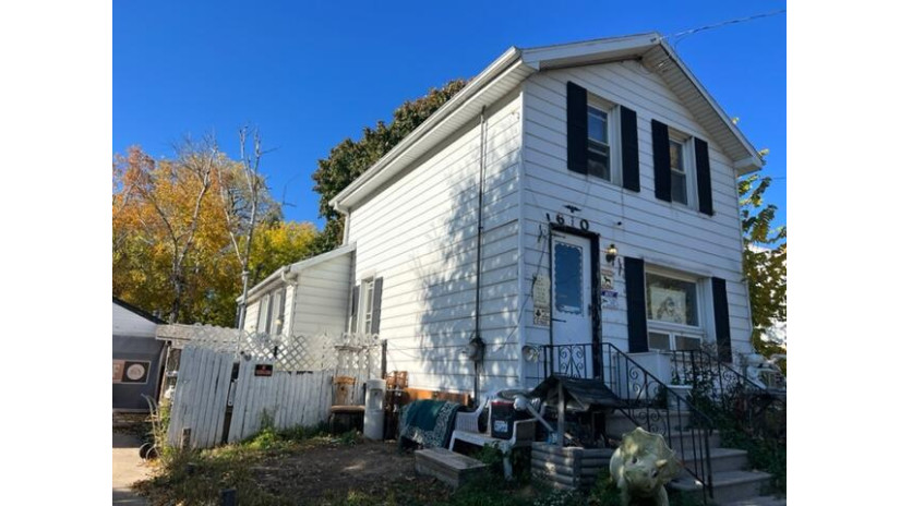 610 S Norwood Ave Green Bay, WI 54303 by Cloud Peak Realty LLC $69,900