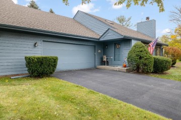 W136N8068 River Park Dr, Menomonee Falls, WI 53051-3988