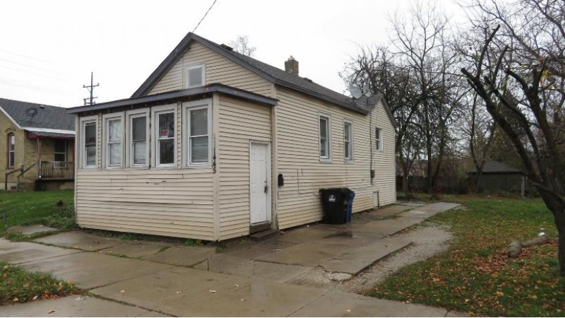 1445 Dr Martin Luther King Dr Racine, WI 53404 by Coldwell Banker Realty -Racine/Kenosha Office $50,000