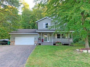 476 Teddy Court, Dresser, WI 54009