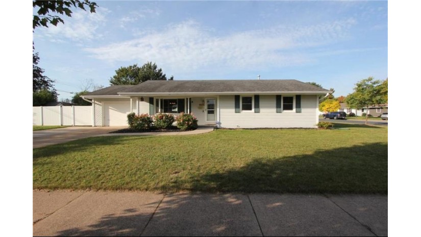 2806 May Street Eau Claire, WI 54701 by C21 Affiliated $249,900