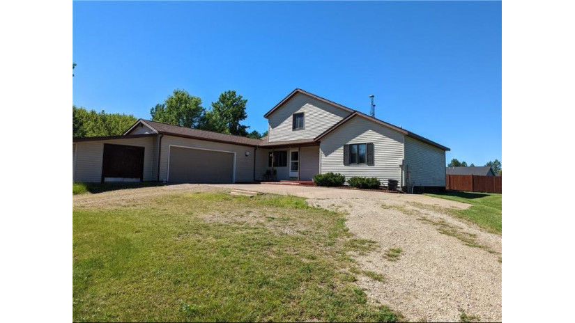 1322 Kane Road Eau Claire, WI 54703 by Cb Brenizer/Eau Claire $249,900