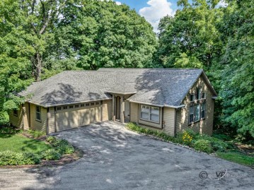 13 Stony Point, Galena, IL 61036