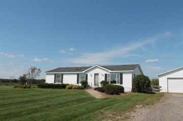 E8946 State Rd 22, Bear Creek, WI 54922