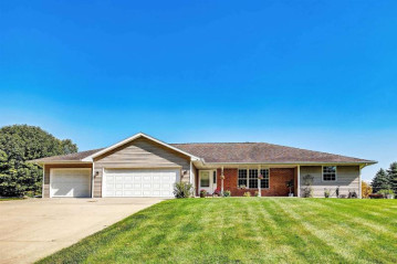 3046 Longview Lane, Suamico, WI 54173-8125