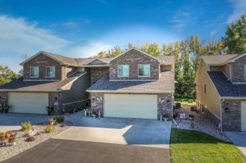 1028 W Willis Way, Grand Chute, WI 54913-7627