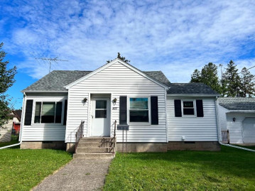 507 E Bruce Street, New London, WI 54961