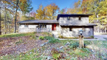 4619 Crooked Creek Lane, Hobart, WI 54155-9183