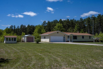 N9949 Pinecone Ct, Necedah, WI 54646