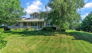 4513 E Pic A Dilly Dr, Harmony, WI 53546