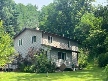 S7938 Will Kumlin Rd, Wheatland, WI 54624