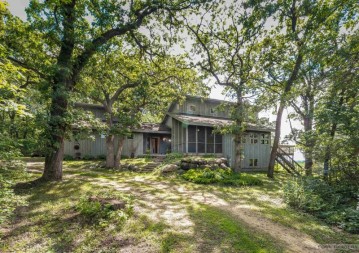 10787 County Road Id, Blue Mounds, WI 53517