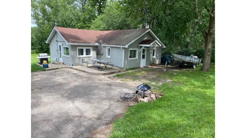 650 Femrite Dr Monona, WI 53716 by Gill Realty, Llc $279,900