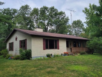 N8941 8th Ave, Clearfield, WI 53950