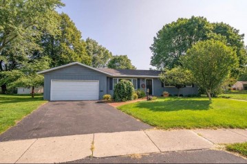 4922 Beehner Cir, Madison, WI 53714