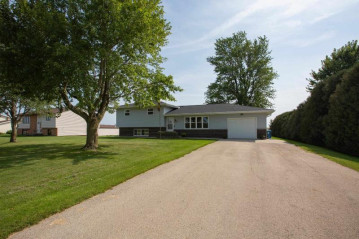 30671 County Road H, Benton, WI 53807