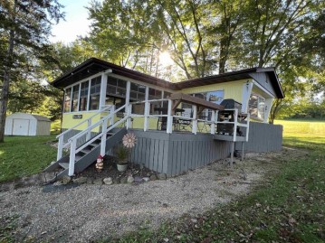 E12646 Bay Rd, Merrimac, WI 53561