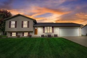 442 Meadowview Ln, Marshall, WI 53559