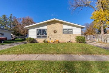 521 Bruce Street, New London, WI 54961