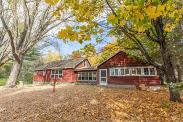 5093 Grossman Ave, Pelican, WI 54501