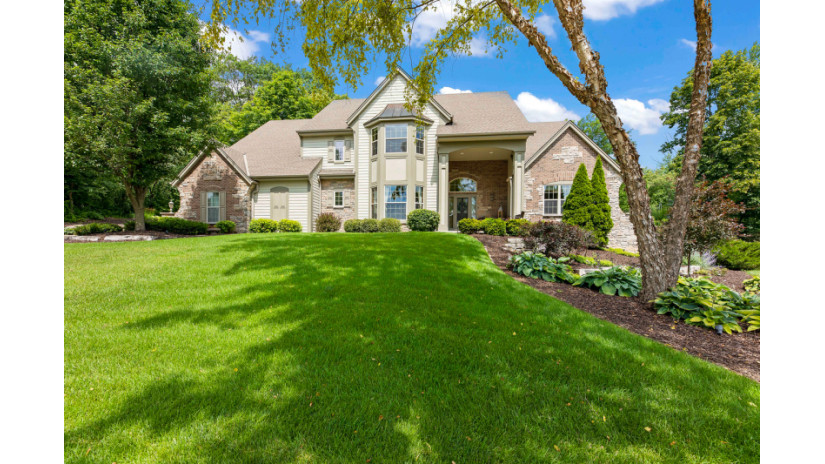 W146N9895 Quiet Creek Ct Germantown, WI 53022 by Shorewest Realtors $749,000