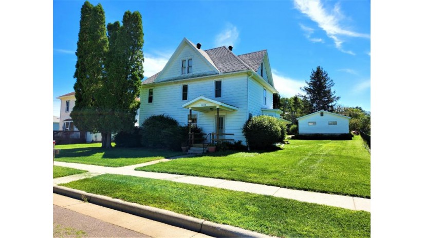 1115 Bangor St Bangor, WI 54614 by Berkshire Hathaway HomeServices North Properties - 608-781-1100 $195,000