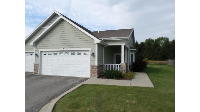 2840 21st St 28 Kenosha, WI 53140 by Bear Realty , Inc. Ken $239,900