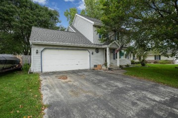 2810 Northbridge Dr, Caledonia, WI 53404-1122