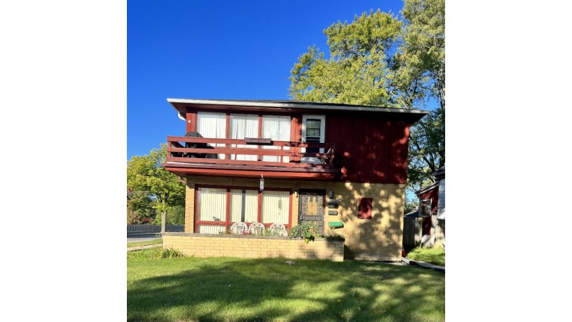 4401 N 38th St 4403 Milwaukee, WI 53209 by Coldwell Banker Realty $134,900