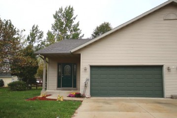 1548 Falcon Way, Sheboygan Falls, WI 53085-3332