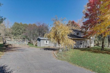 3442 Freedom Ln, Blooming Grove, WI 53718
