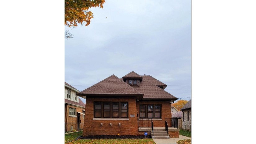 4186 N 15th St Milwaukee, WI 53209 by Premier Point Realty LLC $249,900