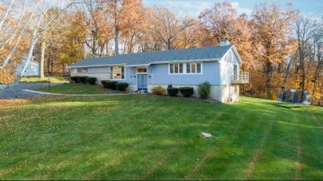 211 Heder Dr, Slinger, WI 53086