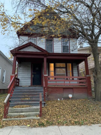 2319 W Cherry St 2321, Milwaukee, WI 53205-1824