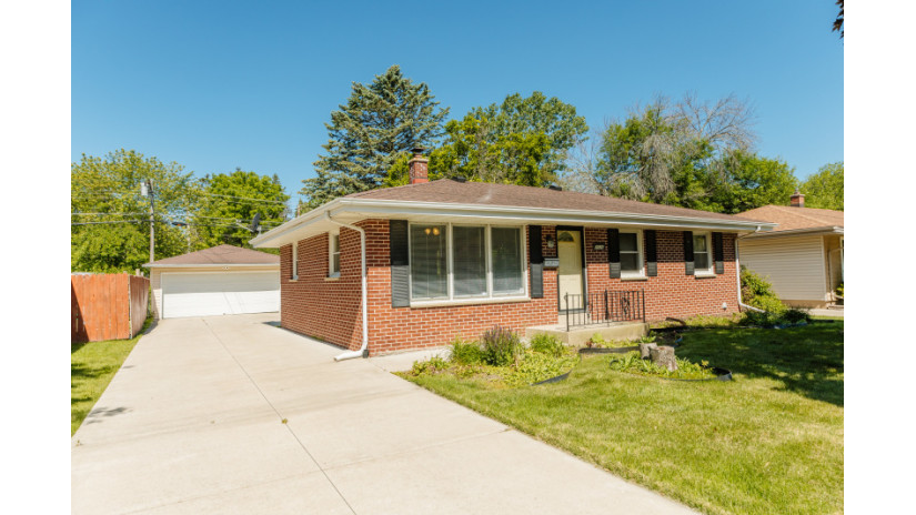 3526 Spruce St Racine, WI 53403 by Shorewest Realtors $205,000