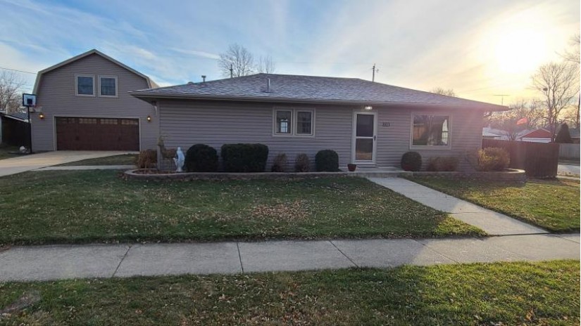 3051 95th St Sturtevant, WI 53177 by Fast Action Realty $239,900