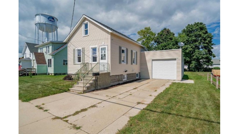 2512 12th St Two Rivers, WI 54241 by NON MLS $90,000