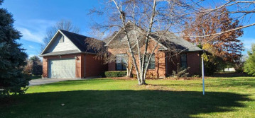 5662 N Carole Court, Monroe Center, IL 61052