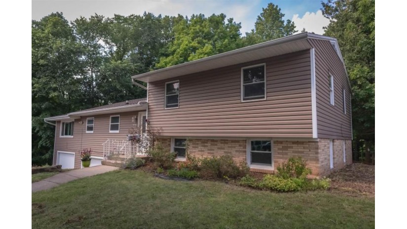 426 Patrick Street Combined Locks, WI 54113 by Exit Elite Realty $289,900