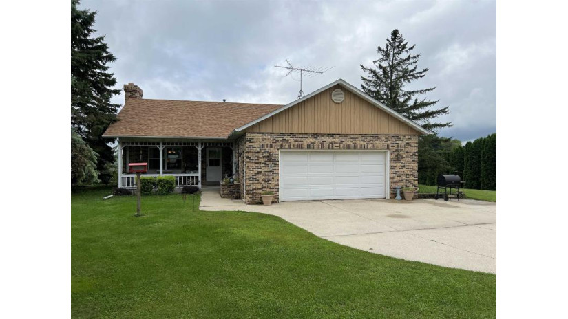 6877 County Hwy W Addison, WI 53002 by Re/Max Heritage $329,900