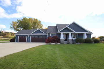 W3920 Sturgeon Street, Taycheedah, WI 54937-6508